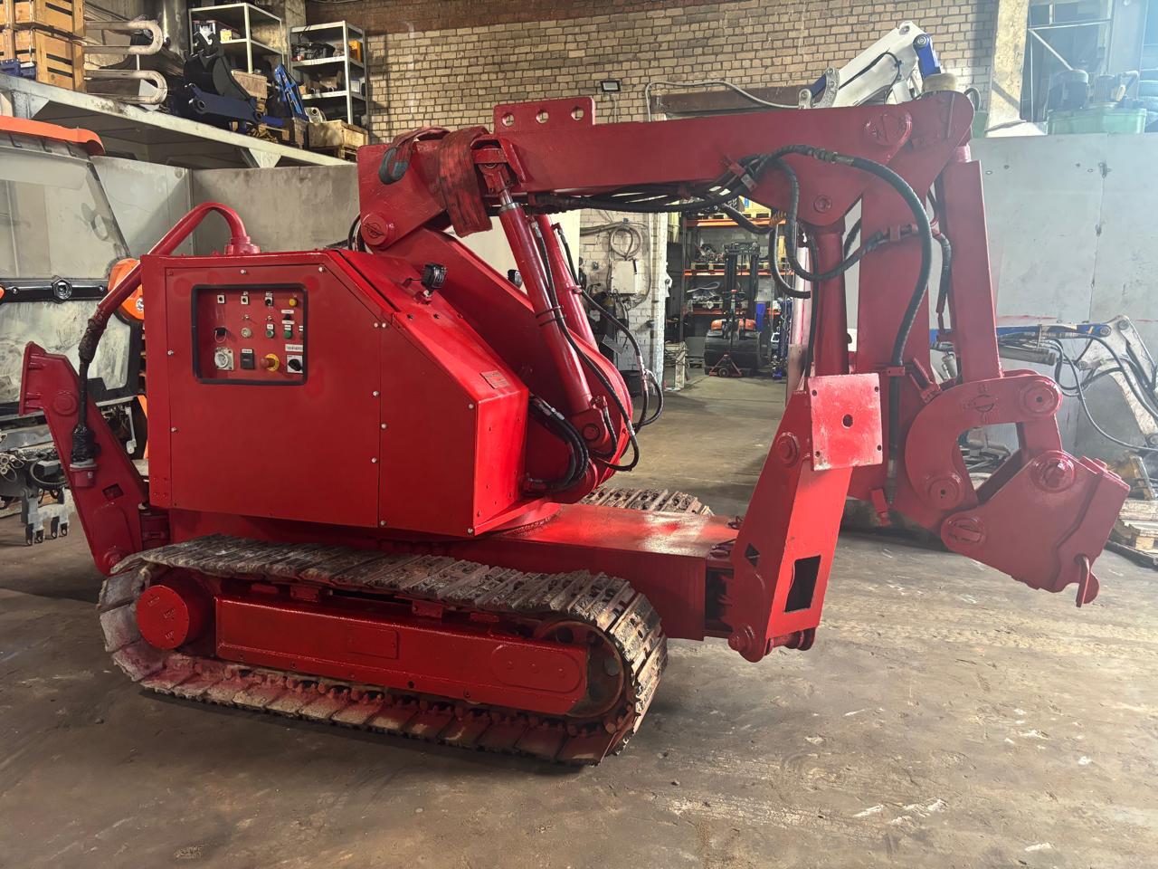 Ремонт электросистемы демонтажного робота TopTec 4500